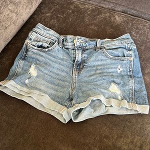 Old Navy boyfriend size 2 jeans shorts